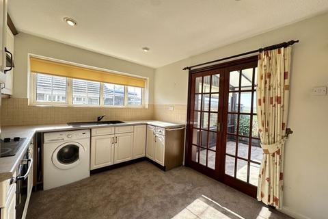 2 bedroom detached bungalow for sale, Castlegate Drive, Pontefract WF8