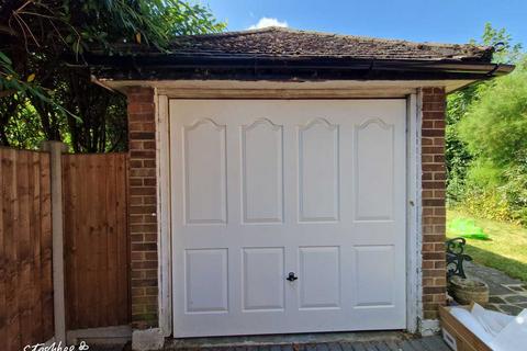 undefined, Edgebury, Chislehurst BR7