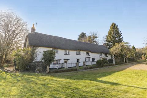 6 bedroom detached house for sale
