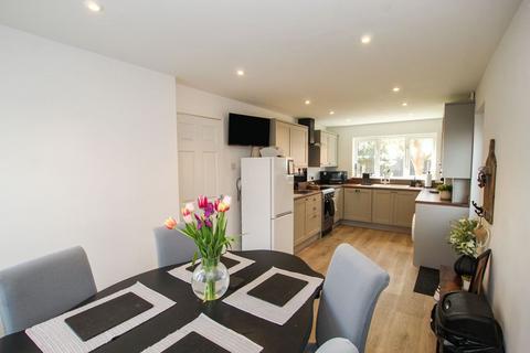 3 bedroom detached house for sale, Windsor Gardens, Herne Bay