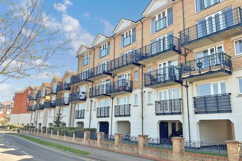 1 bedroom flat for sale, Keating Close, Rochester ME1