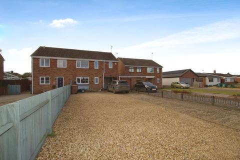 16 Clare Road, Northborough, Peterborough, PE6 9DN