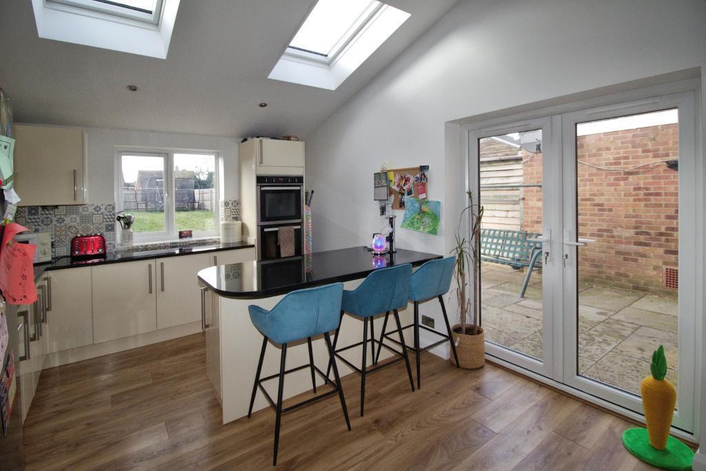 Kitchen Dining Area