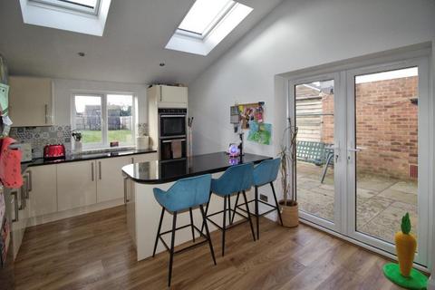 16 Clare Road, Northborough, Peterborough, PE6 9DN