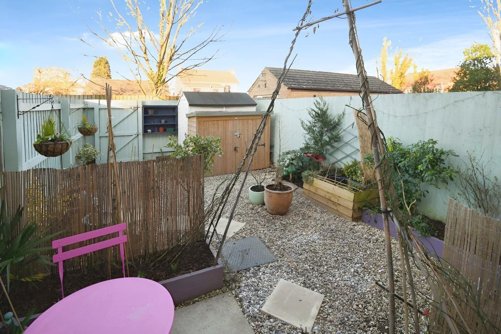 Photo 11