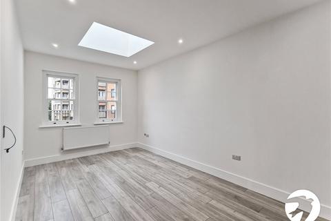 3 bedroom flat to rent, Lowfield Street, Dartford, Kent, DA1