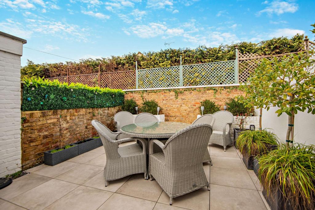 Courtyard Garden