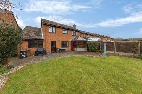 35 Emmer Green, Luton, LU2 8UH