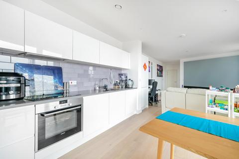 2 bedroom apartment for sale, Mercier Court, Starboard Way, London, E16