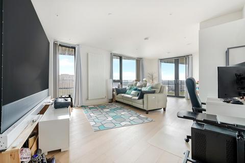 2 bedroom apartment for sale, Mercier Court, Starboard Way, London, E16
