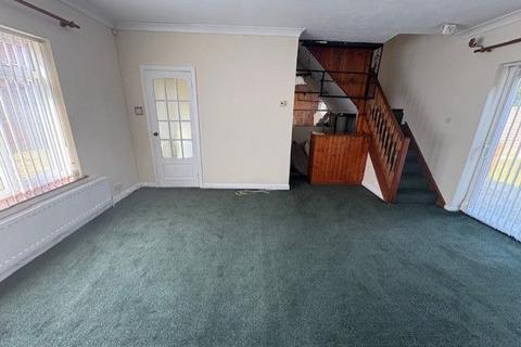 4 bedroom detached house to rent, 10a Canterbury Close