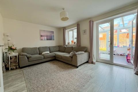 24 Blackthorn Row, Faringdon, SN7 7GY