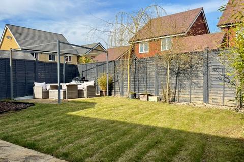 24 Blackthorn Row, Faringdon, SN7 7GY