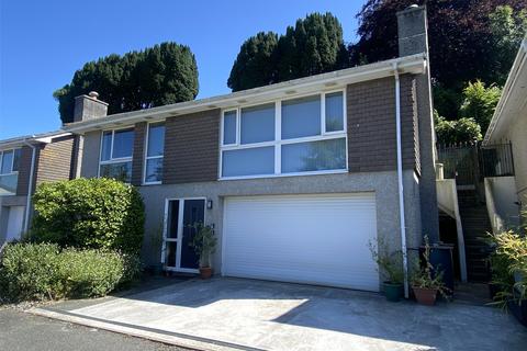 3 bedroom detached house for sale, Hendra Gardens, Launceston, Cornwall, PL15