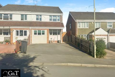 3 bedroom semi-detached house to rent, Calewood Road, Brierley Hill