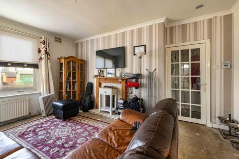 undefined, Mansfield Gardens, Hawick TD9