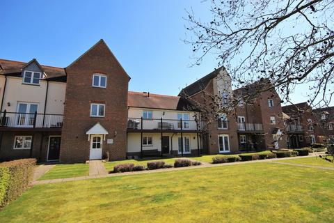 2 bedroom apartment to rent, Marina Way, Abingdon on Thames OX14