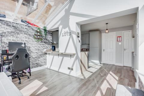 44 Birchfields Rise, Leeds, LS14 2HU