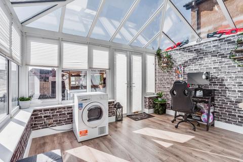44 Birchfields Rise, Leeds, LS14 2HU