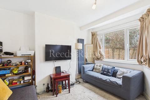 9 Burnham Crescent, Dartford, DA1 5BA