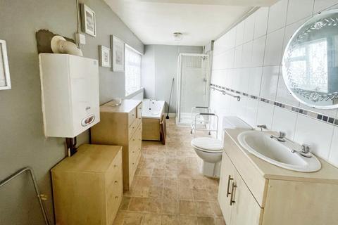 32 Honford Road, Manchester, M22 9PB
