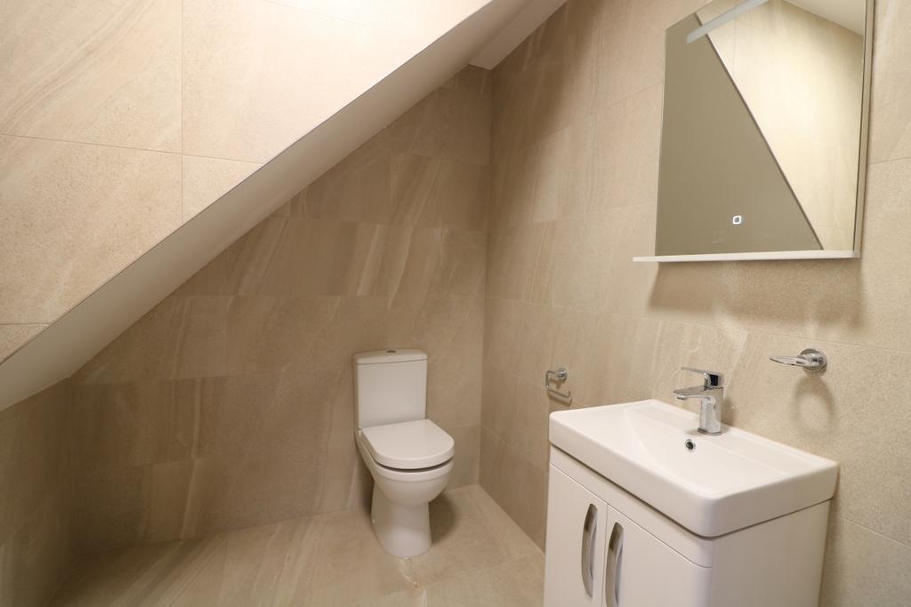 Cloakroom/WC