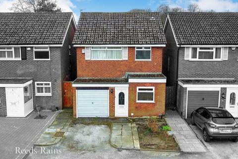 3 bedroom detached house for sale, Woodhouse Lane, Greater Manchester M33
