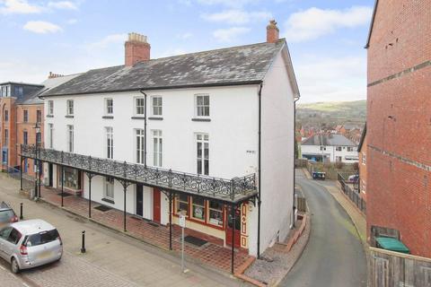 2 bedroom townhouse for sale, High Street, Llandrindod Wells, LD1