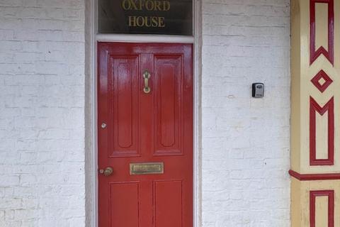 2 bedroom townhouse for sale, High Street, Llandrindod Wells, LD1