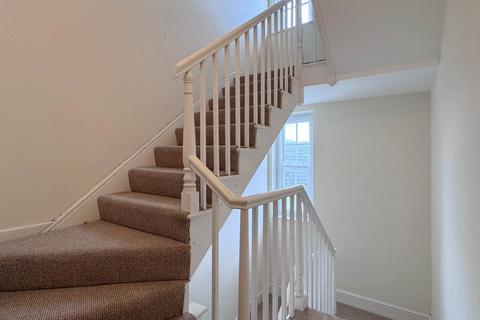 2 bedroom townhouse for sale, High Street, Llandrindod Wells, LD1