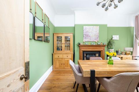 9 Brecknock Road, Bristol, BS4 2DE