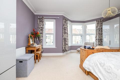 9 Brecknock Road, Bristol, BS4 2DE