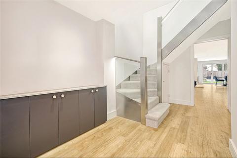 3 Hillary Mount, Billericay, CM12 9JS