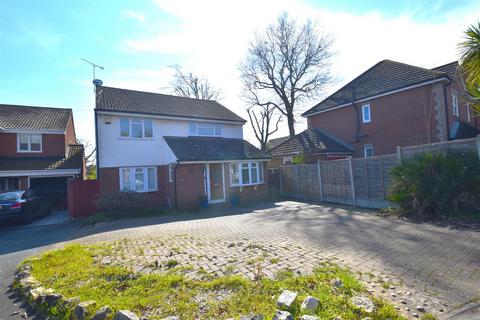 5 bedroom detached house for sale, York Road, Rochford