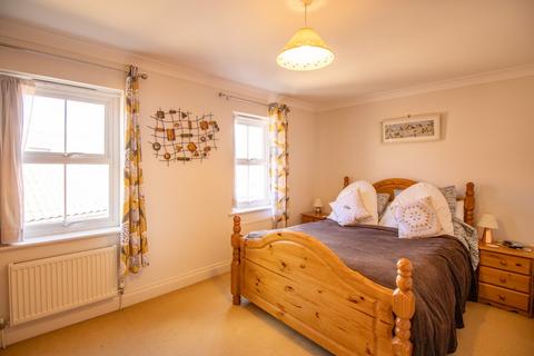 13 Baxter Close, Fakenham, NR21 8LE