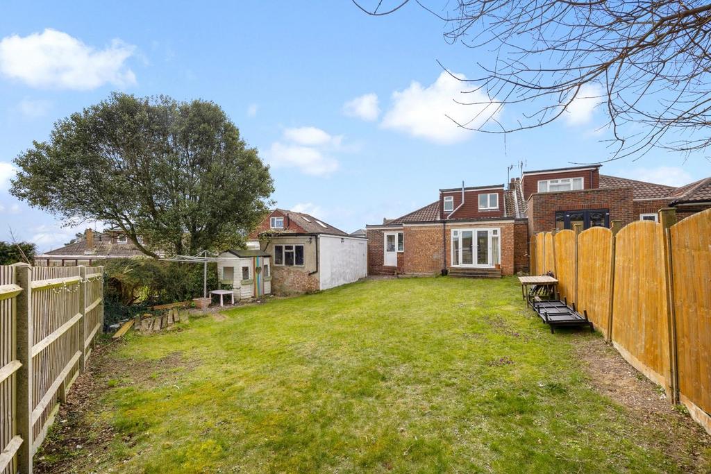 Rear garden (2).jpg