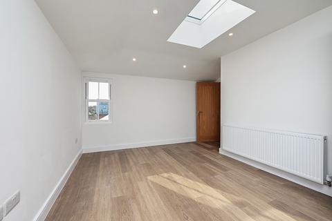 1 bedroom apartment to rent, Alexandra Road, Farnborough, GU14