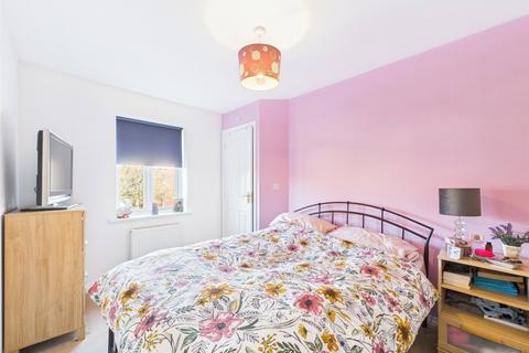 6 Bulford Close, Hucclecote, Gloucester, GL3 3AG