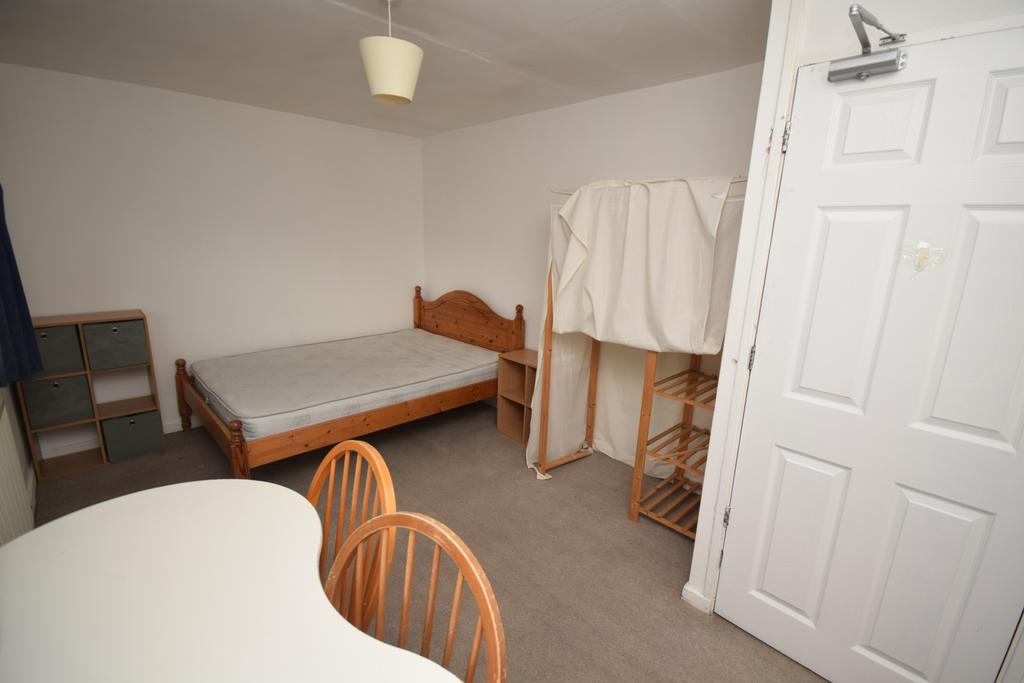 Top Floor Bedroom 3