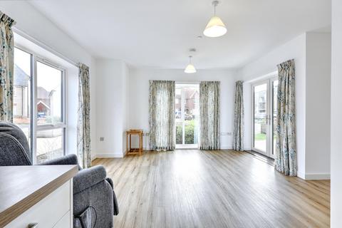 2 bedroom apartment for sale, St. Edmunds Way, Hauxton CB22