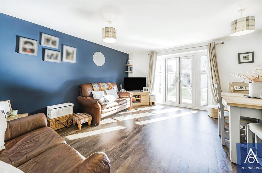 Living/Dining Room