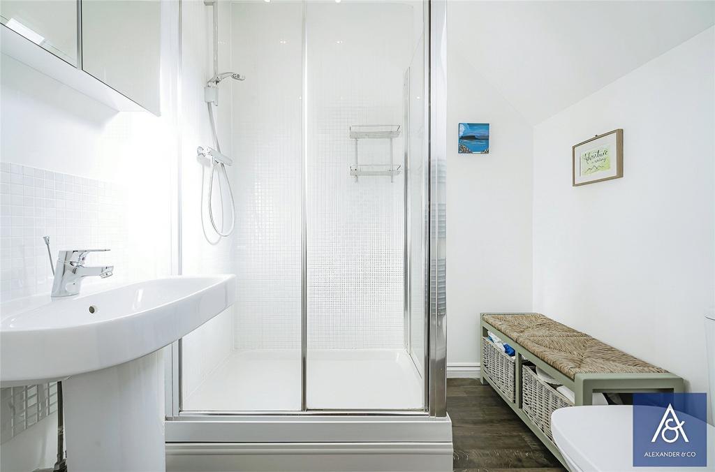 En-Suite Shower