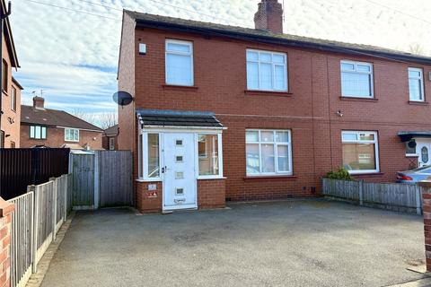 3 Thatch Leach, Chadderton, Oldham, OL9 9QX
