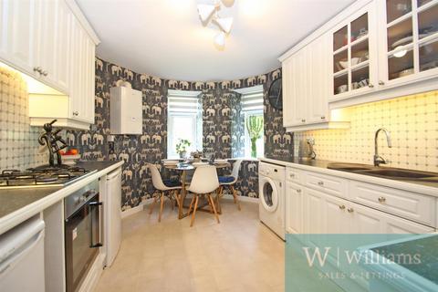 undefined, Wellwood Glade, Ryde