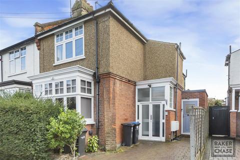 1 bedroom maisonette for sale, Little Park Gardens, Enfield EN2