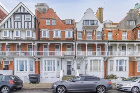 2 bedroom flat for sale, Lewis Crescent, Cliftonville, CT9