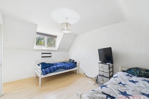 1 bedroom end of terrace house for sale, Mold Road, Cefn-Y-Bedd, Wrexham