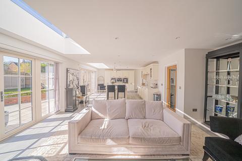6 Brightwell Crescent, Dorridge, Solihull, B93 8HF