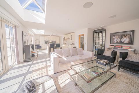 6 Brightwell Crescent, Dorridge, Solihull, B93 8HF