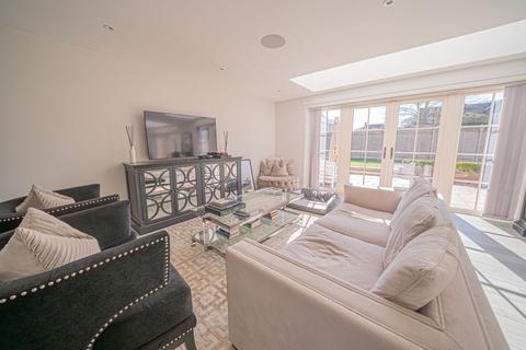 6 Brightwell Crescent, Dorridge, Solihull, B93 8HF